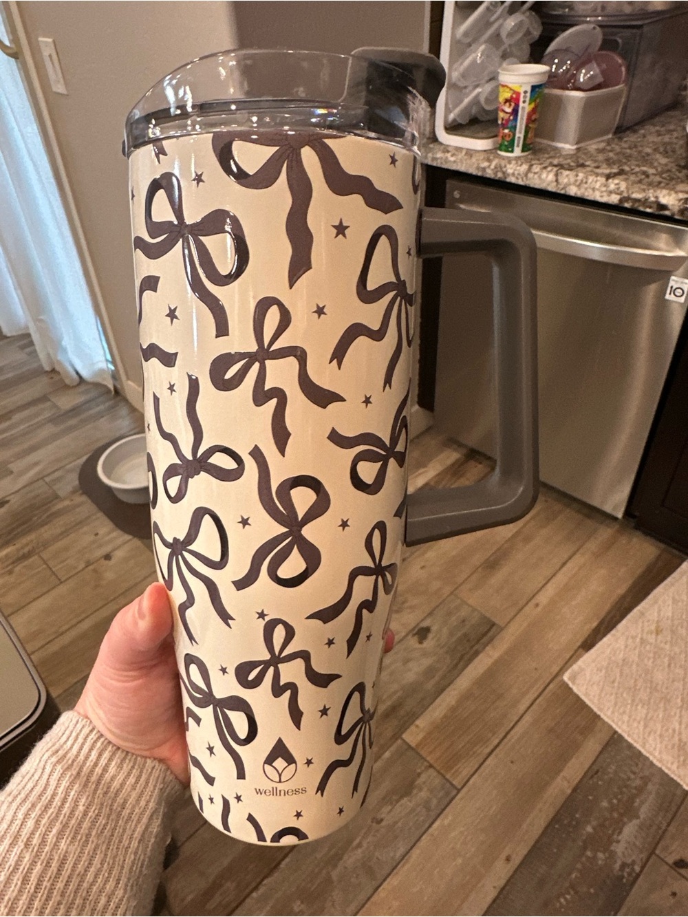 Wellness Beige & Black Bow Pattern Travel Mug with Handle